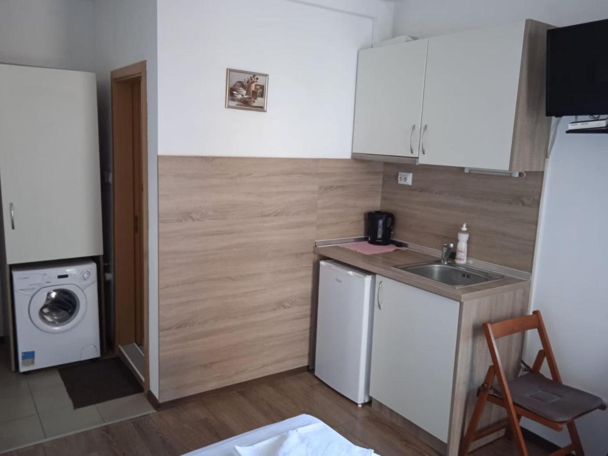 Flora Beach Burgas Exterior foto