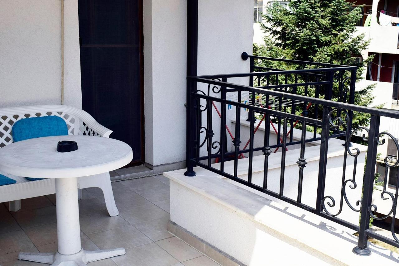 Flora Beach Burgas Exterior foto