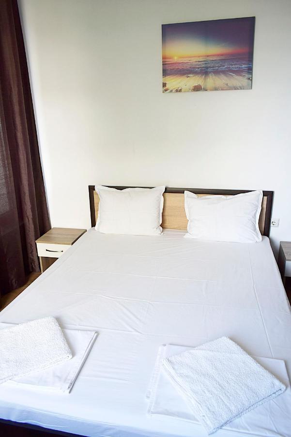 Flora Beach Burgas Exterior foto