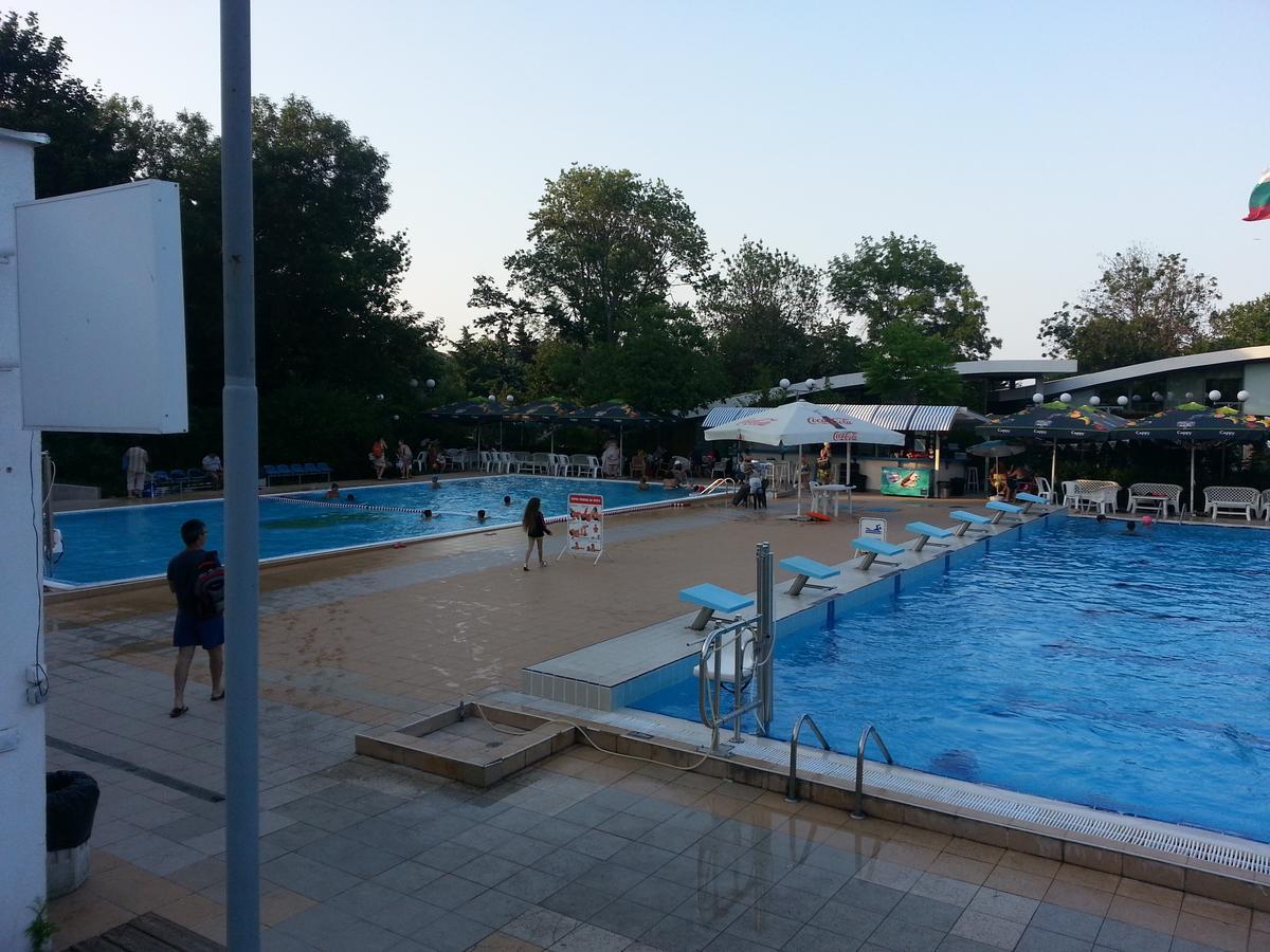 Flora Beach Burgas Exterior foto