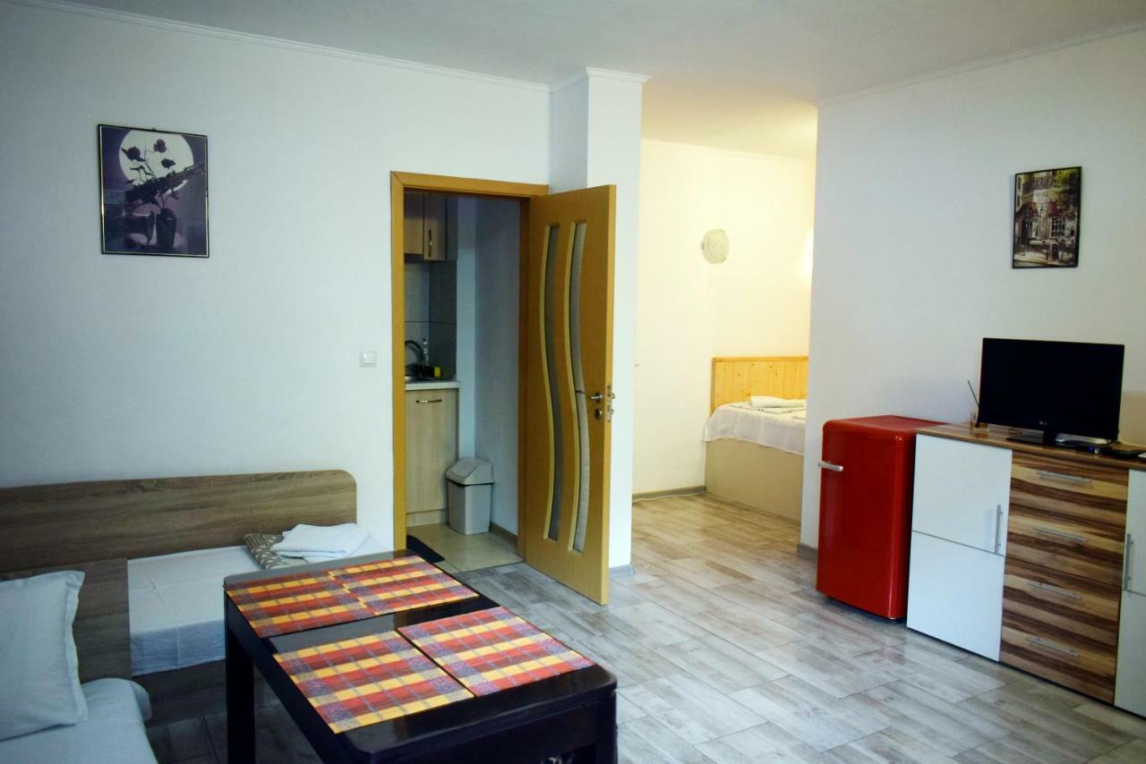 Flora Beach Burgas Exterior foto