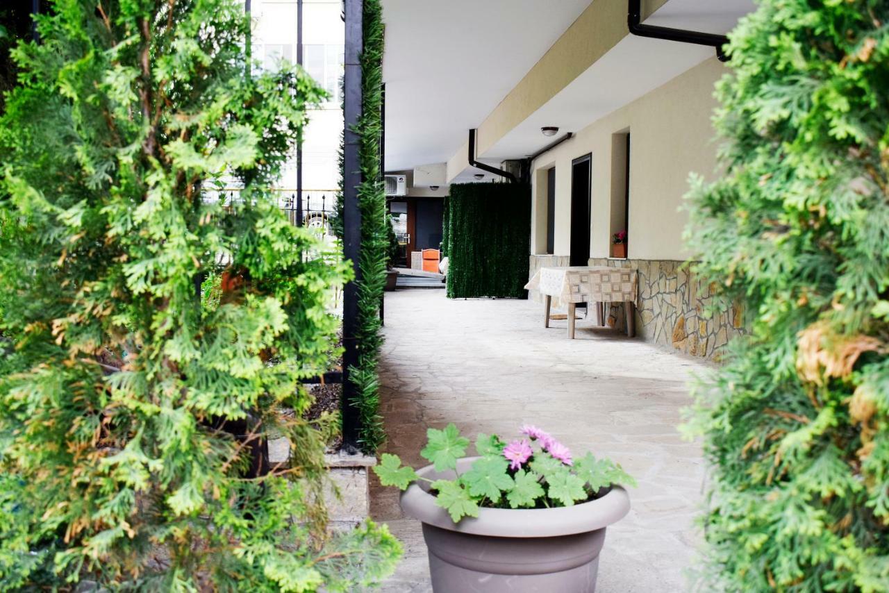 Flora Beach Burgas Exterior foto